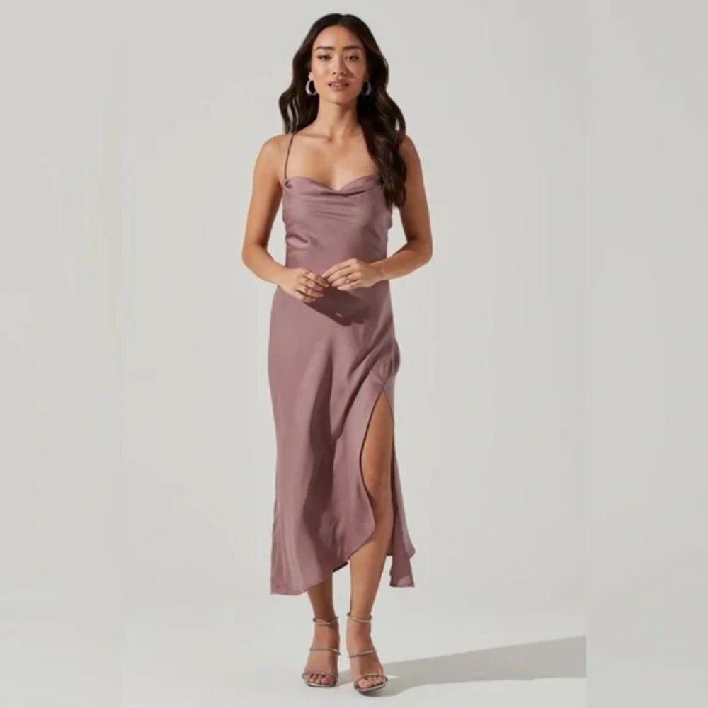 ASTR the Label NWT Gaia Midi Dress in Mauve Size Small